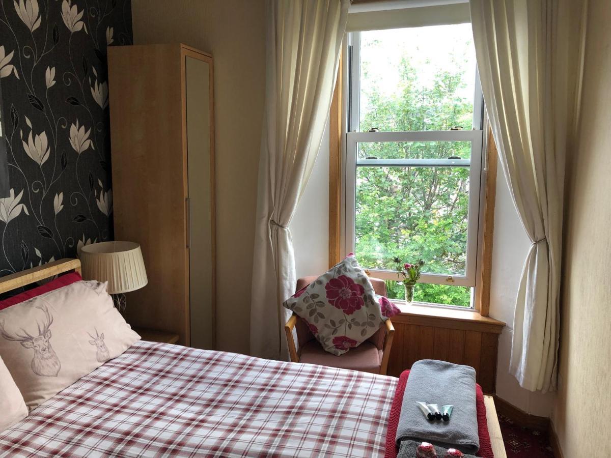 Standard Double Room with Garden View