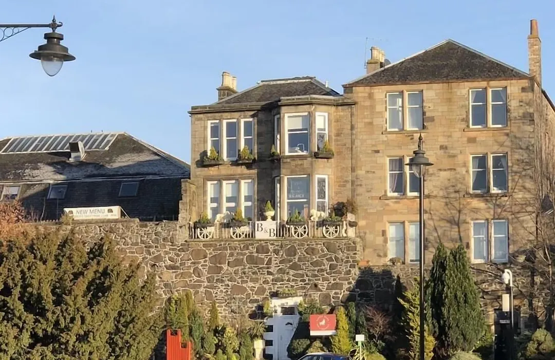 Castle Walk Bed & Breakfast-1
